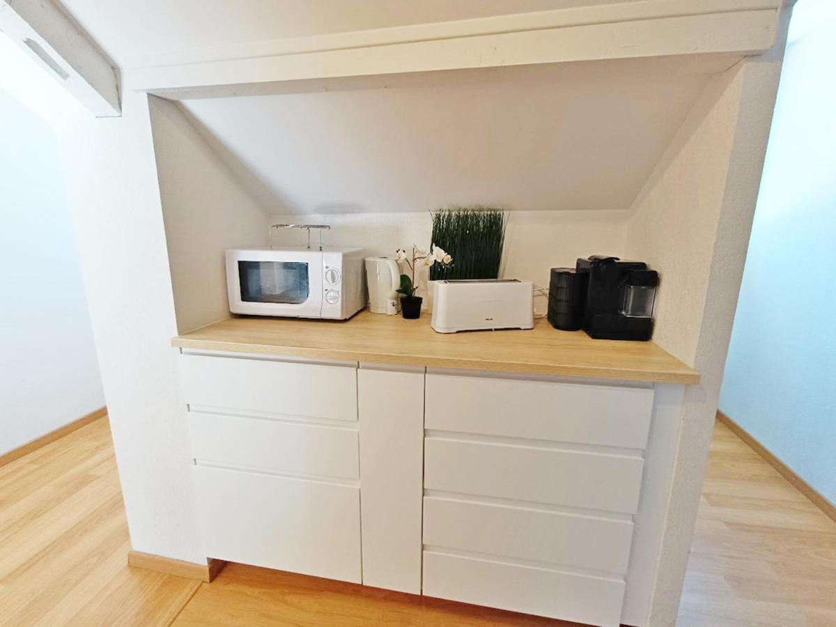 L'Esquiros, Studio, Centre Luchon, Casier A Skis, Wifi, Ascenseur, 3 Personnes Bagneres-de-Luchon Bagian luar foto