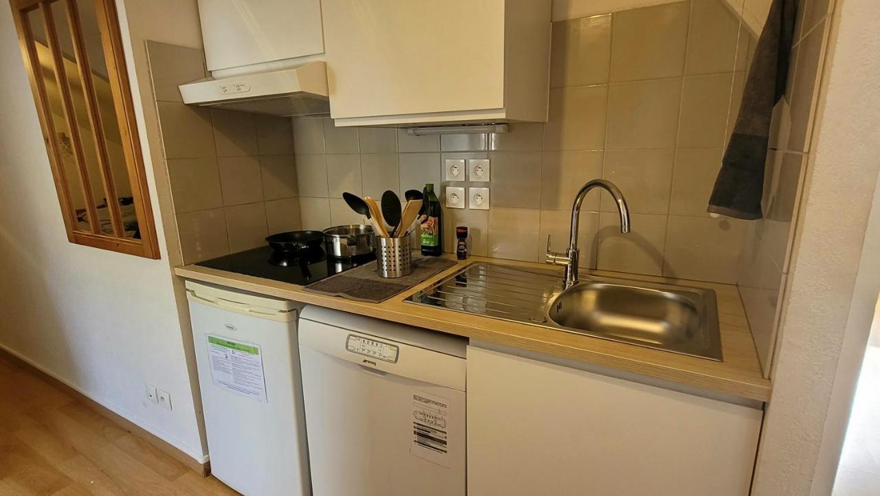 L'Esquiros, Studio, Centre Luchon, Casier A Skis, Wifi, Ascenseur, 3 Personnes Bagneres-de-Luchon Bagian luar foto