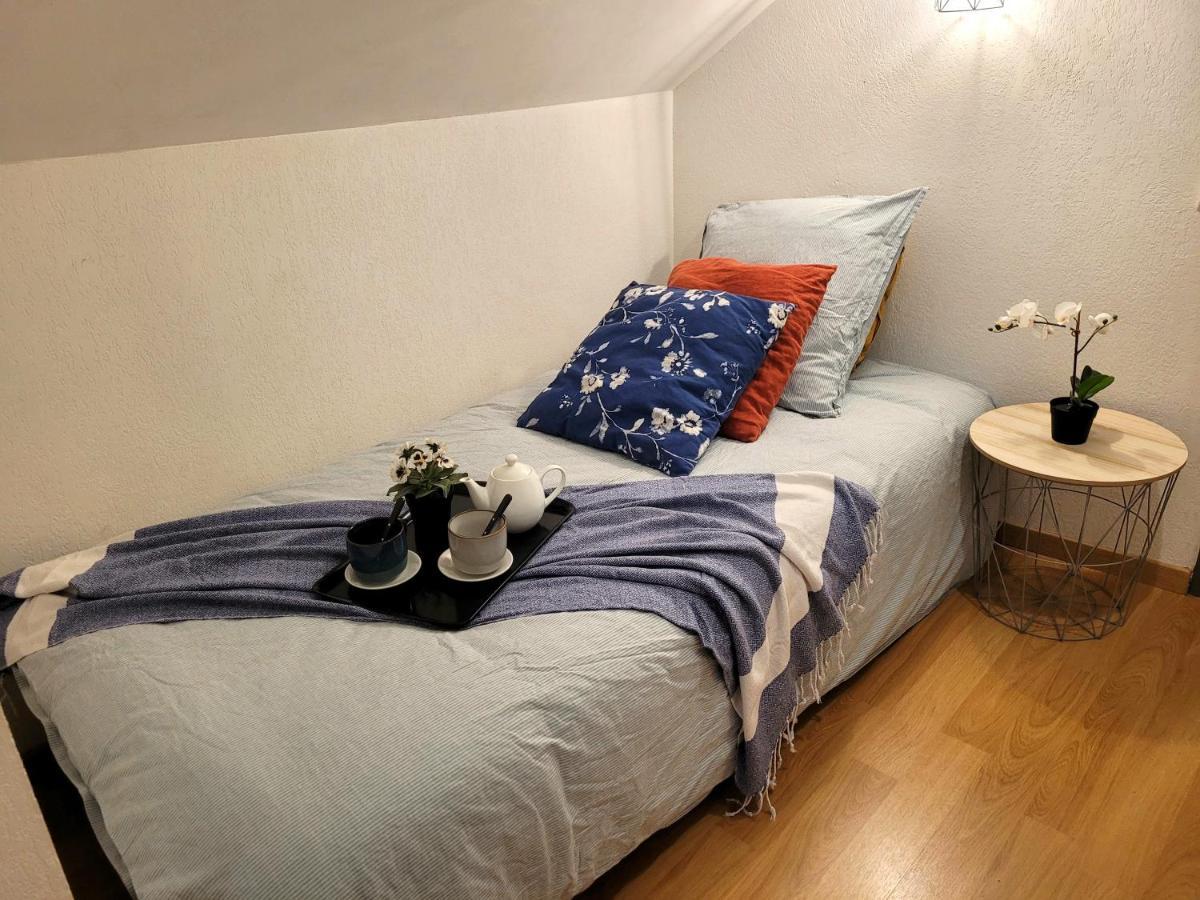 L'Esquiros, Studio, Centre Luchon, Casier A Skis, Wifi, Ascenseur, 3 Personnes Bagneres-de-Luchon Bagian luar foto