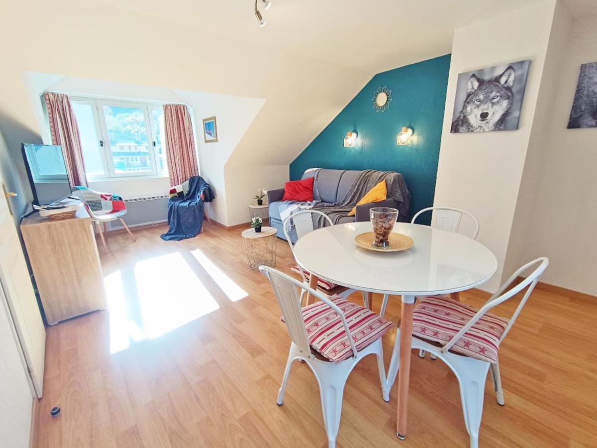 L'Esquiros, Studio, Centre Luchon, Casier A Skis, Wifi, Ascenseur, 3 Personnes Bagneres-de-Luchon Bagian luar foto